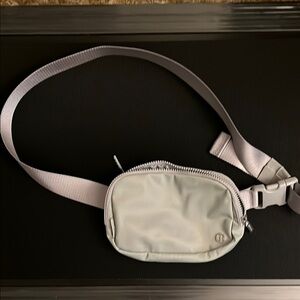 Lululemon sage green / gray belt bag, EUC